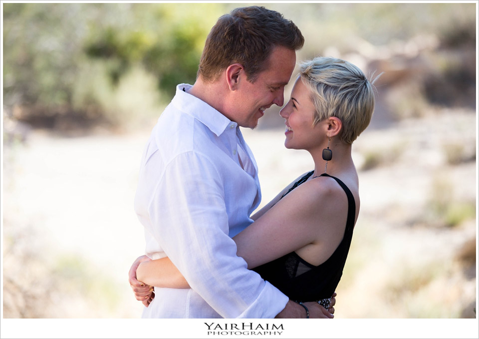 Vasquez-rocks-engagement-photo