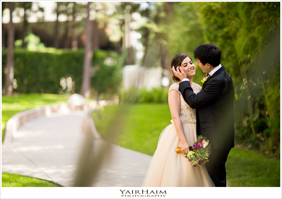 Los-Angeles-hyatt-regency-century-plaza-wedding-photos-43